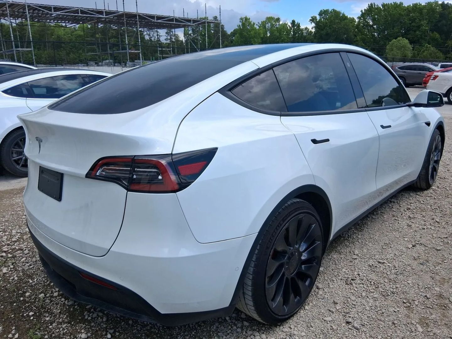tesla model y 2022 7SAYGDEF1NF522425 image tesla model y 2022 7SAYGDEF1NF522425 image